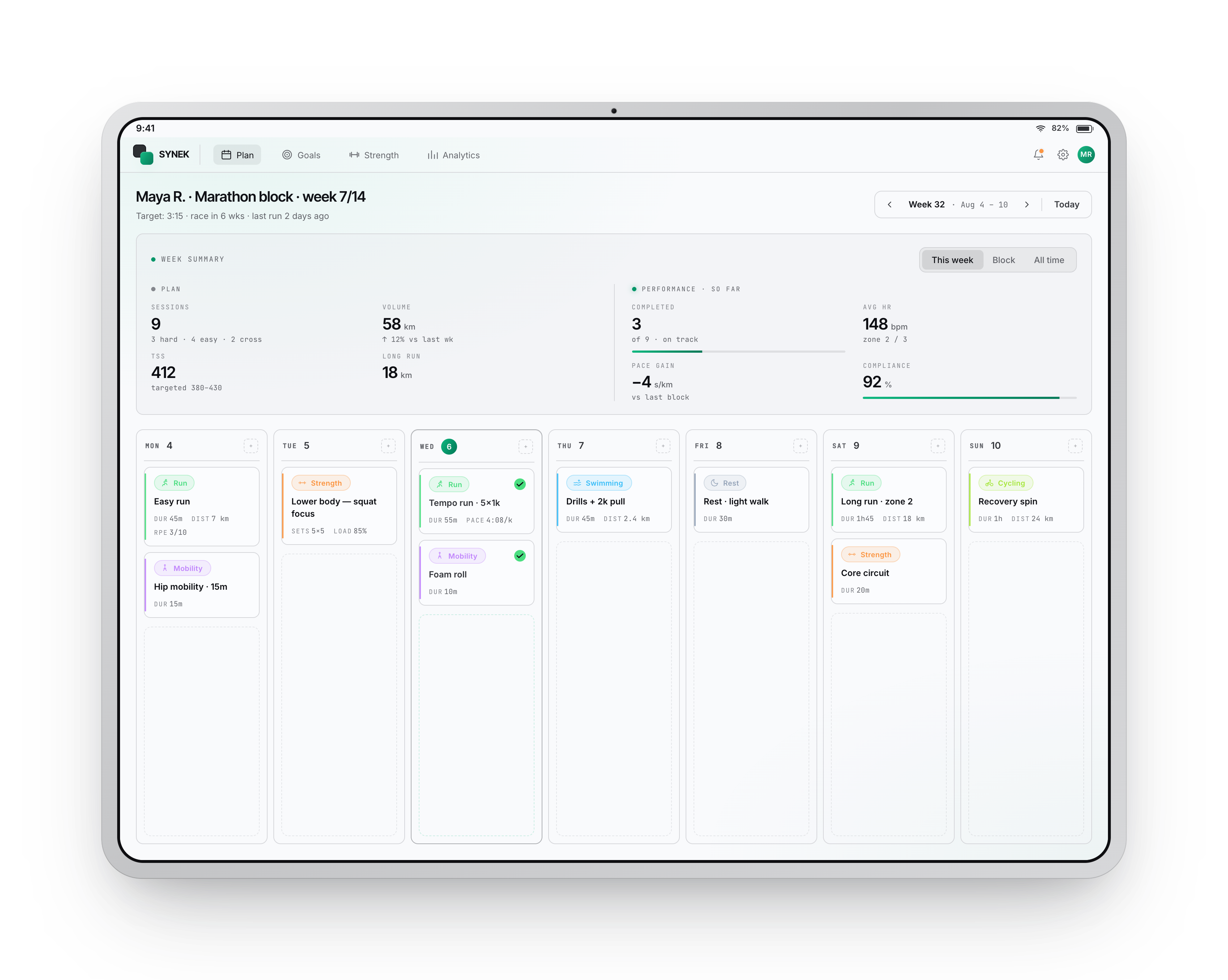 SYNEK — coach view on iPad Pro